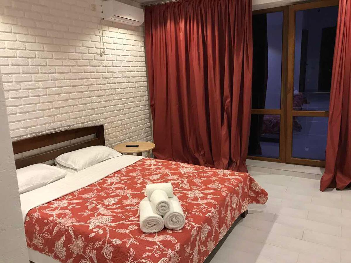 Золотий Лев Hotel ซาโตกา ภายนอก รูปภาพ
