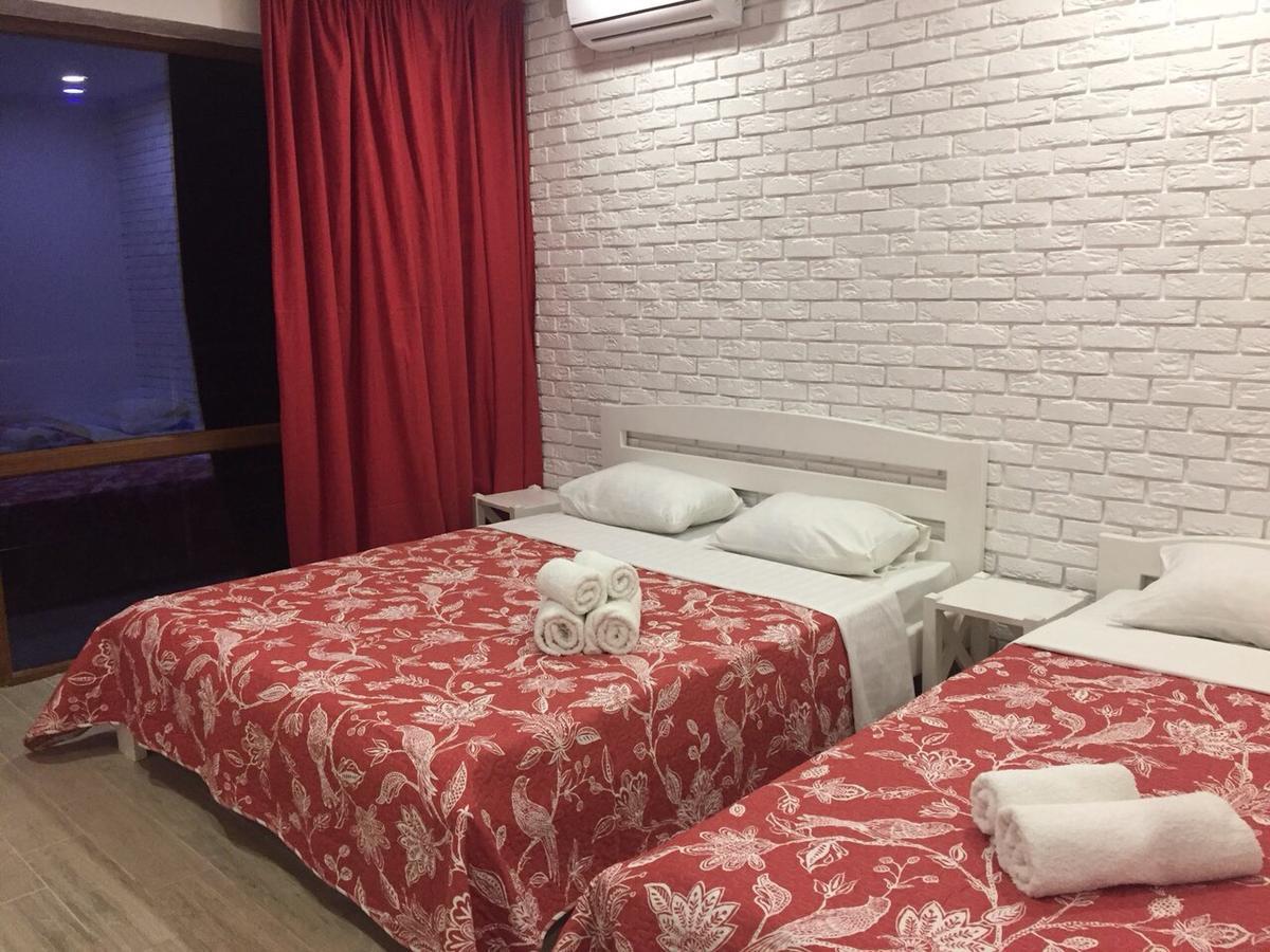 Золотий Лев Hotel ซาโตกา ภายนอก รูปภาพ