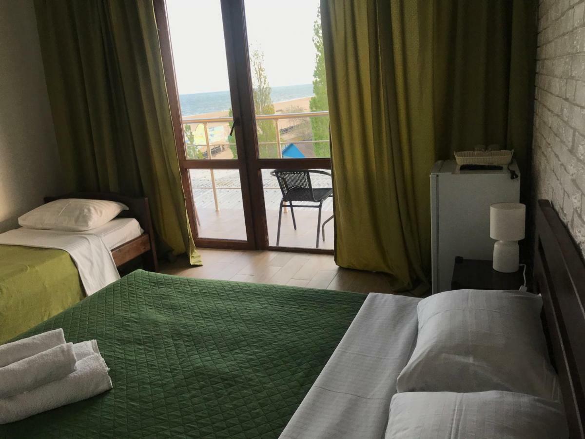 Золотий Лев Hotel ซาโตกา ภายนอก รูปภาพ