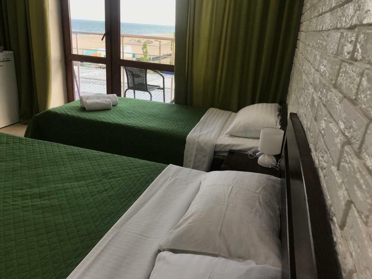 Золотий Лев Hotel ซาโตกา ภายนอก รูปภาพ