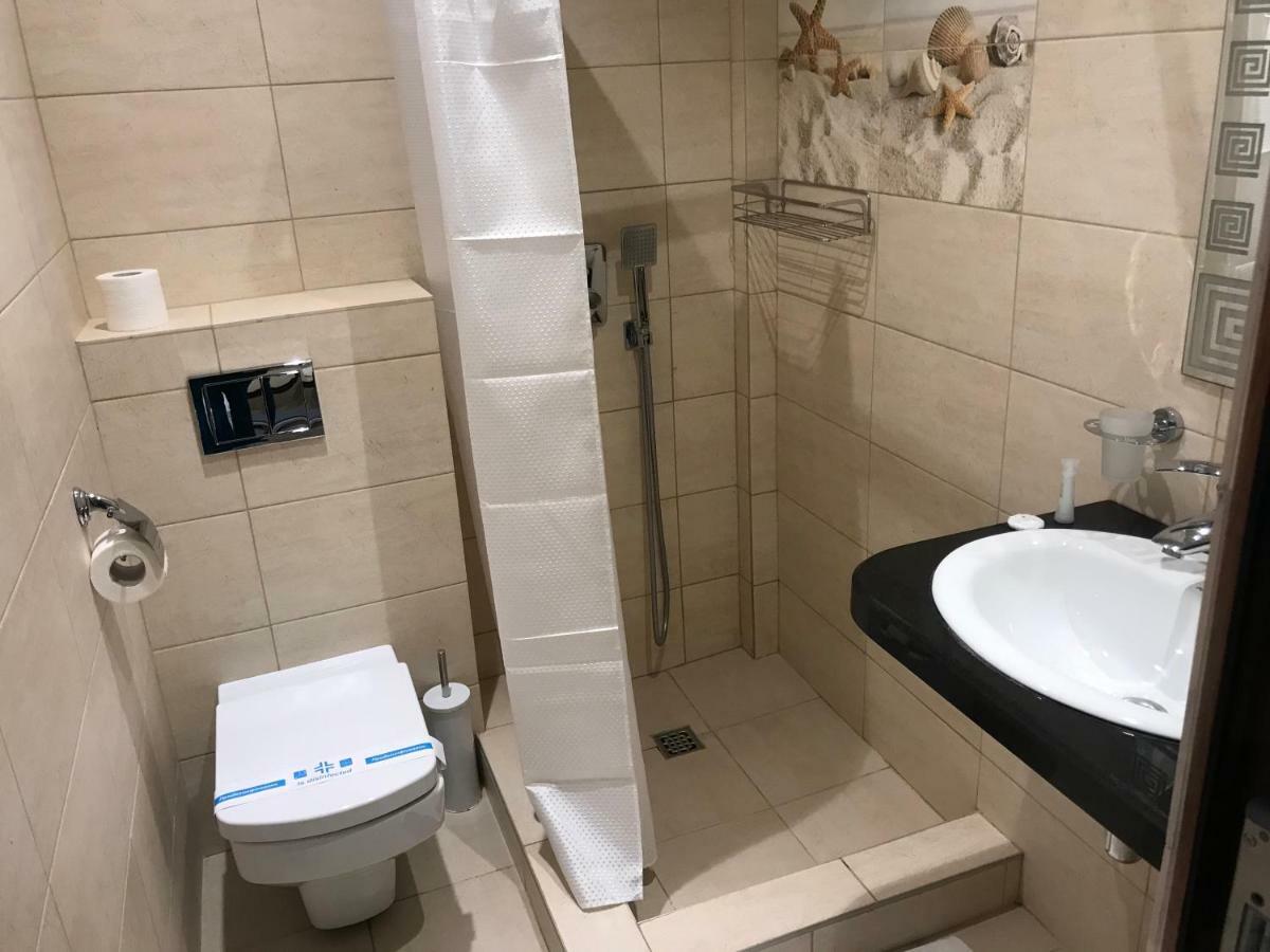 Золотий Лев Hotel ซาโตกา ภายนอก รูปภาพ
