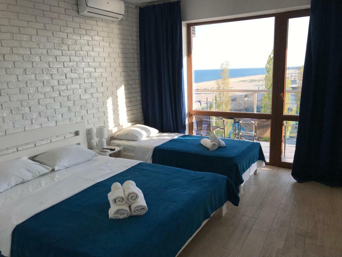 Золотий Лев Hotel ซาโตกา ภายนอก รูปภาพ