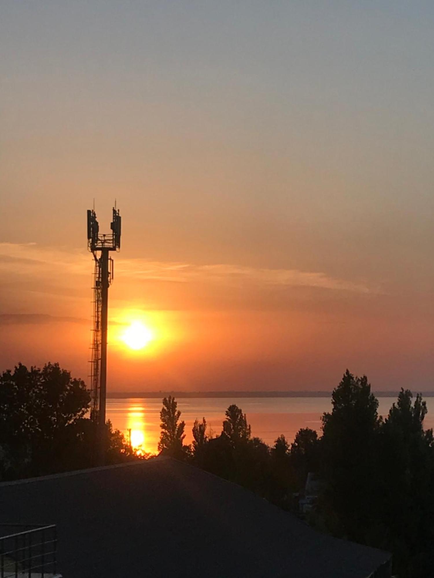 Золотий Лев Hotel ซาโตกา ภายนอก รูปภาพ