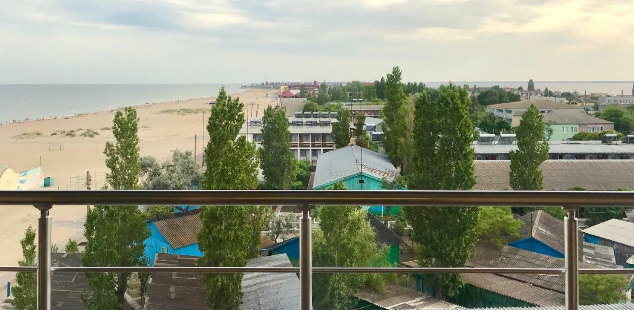 Золотий Лев Hotel ซาโตกา ภายนอก รูปภาพ